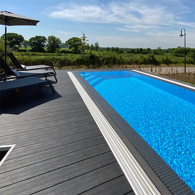 Outdoor-pool 04